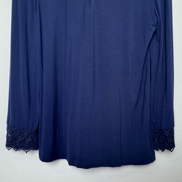 Chico’s Lace Front Top Long Sleeve Fashion Knit Blouse Deep Navy Chico’s Size 0 - Picture 6 of 12